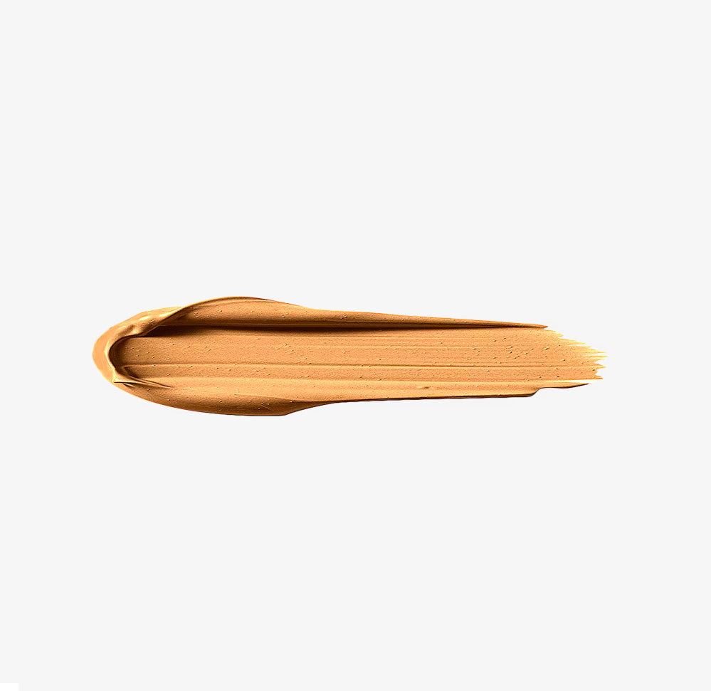 La girl concealer